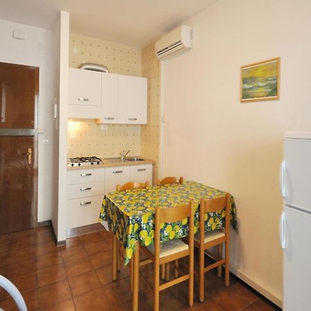 Apartment In Bibione Near Sea Beach Экстерьер фото