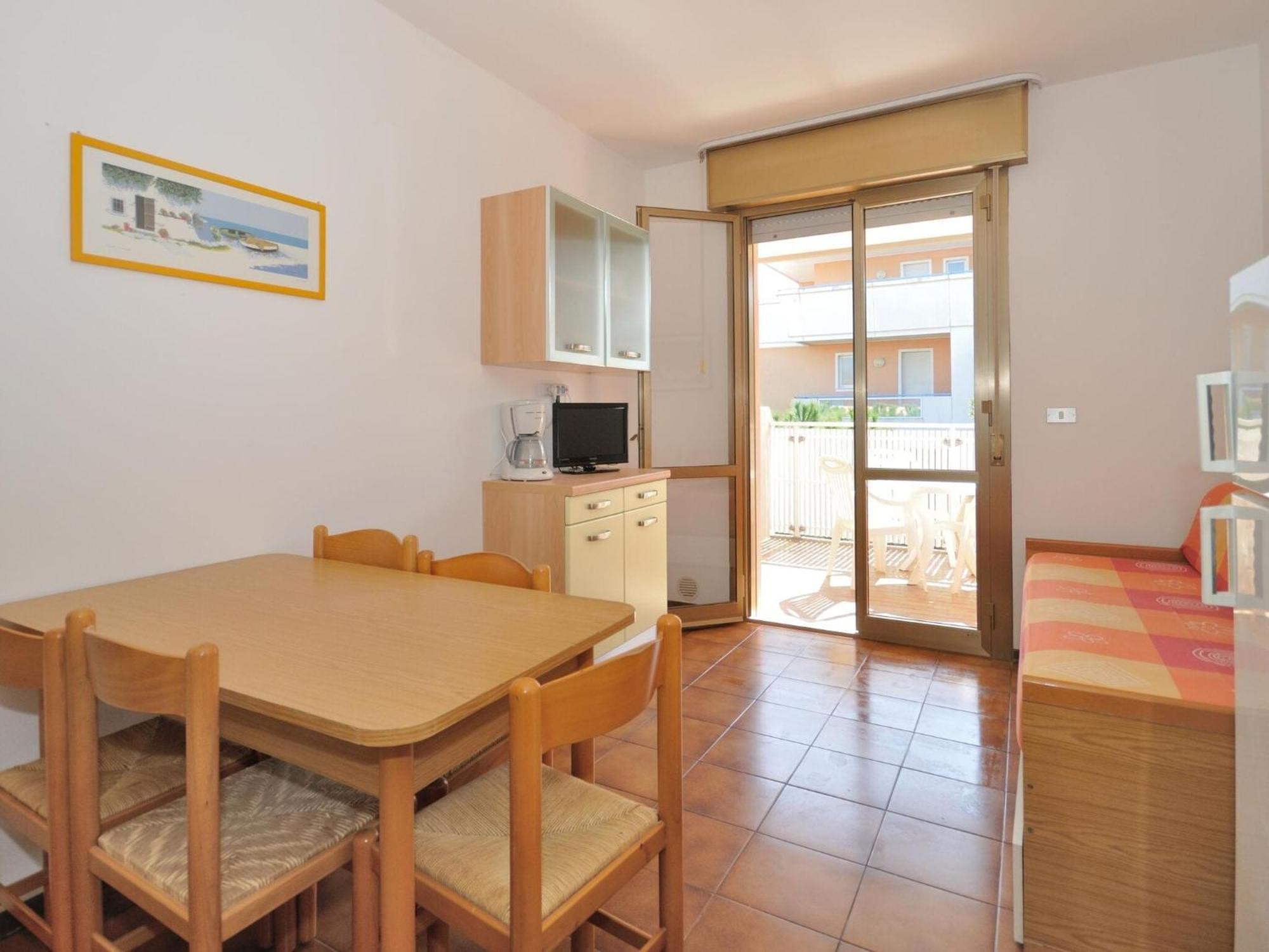 Apartment In Bibione Near Sea Beach Экстерьер фото